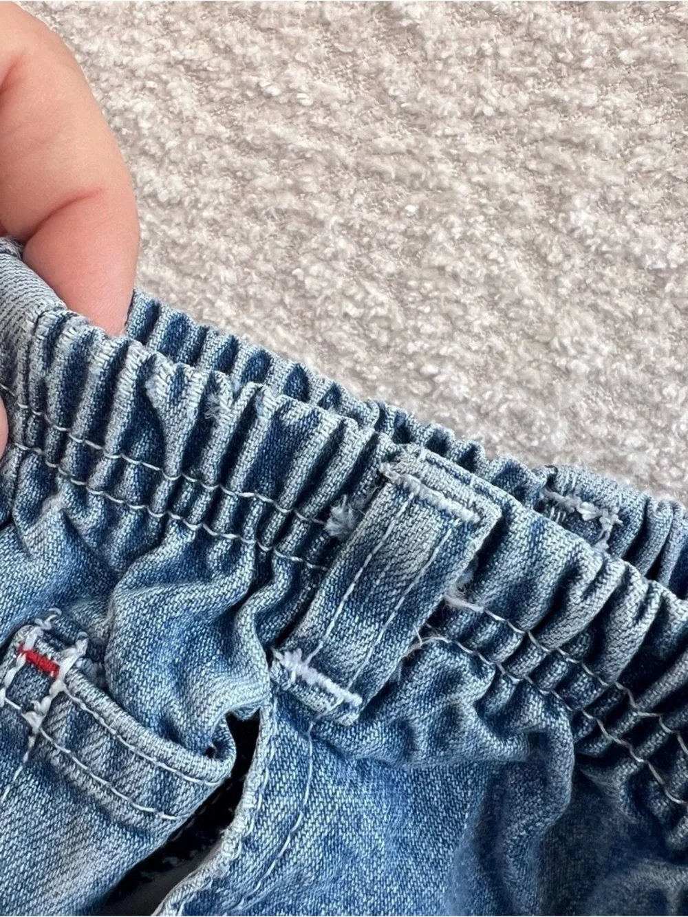Osh Kosh B’Gosh Vintage Retro Baby Blue Denim Embroidered Jeans‎ Size 3-6 Months